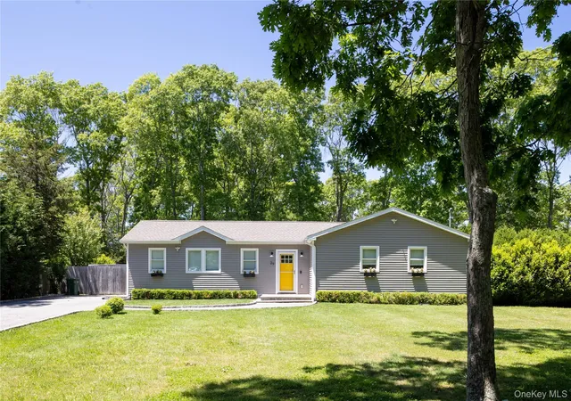 3rd image of 29 Matthews Dr, Speonk, NY 11972 | MLS# 988417