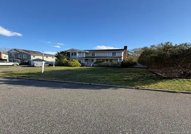 Photo 1 of Sale Pending at 90 Fawn Dr, Islip, NY 11730 | MLS# 988423 | Listing updated on 2026-06-18