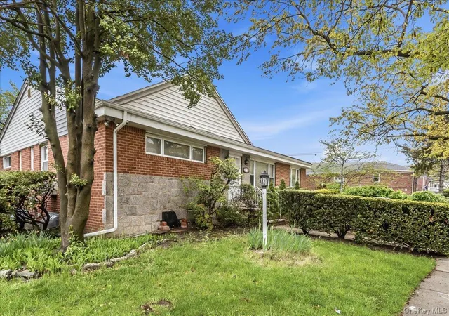 Photo 2 of Sale Pending at 16804 Grand Central Pkwy, Jamaica, NY 11432 | MLS# 988501 | Listing updated on 2026-06-25