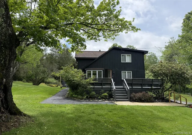 Homes for sale in Callicoon, NY | 37 Dewitts Flats Rd, Callicoon, NY 12748 | MLS# 988559