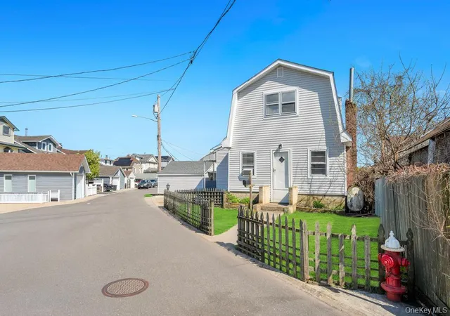 Photo 2 of Single family home for sale at 64 West Ave, Hempstead, NY 11559 | MLS# 988612 | Listing updated on 2026-07-01
