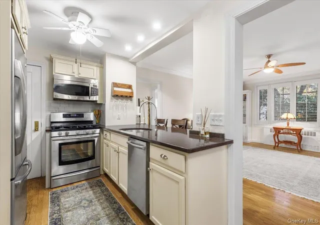 3rd image of 1 Brooklands #GB, Yonkers, NY 10708 | MLS# 988639