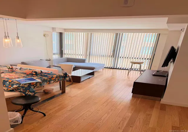 2nd image of 39-16 Prince St #6Floor, New York, NY 11354 | MLS# 988642