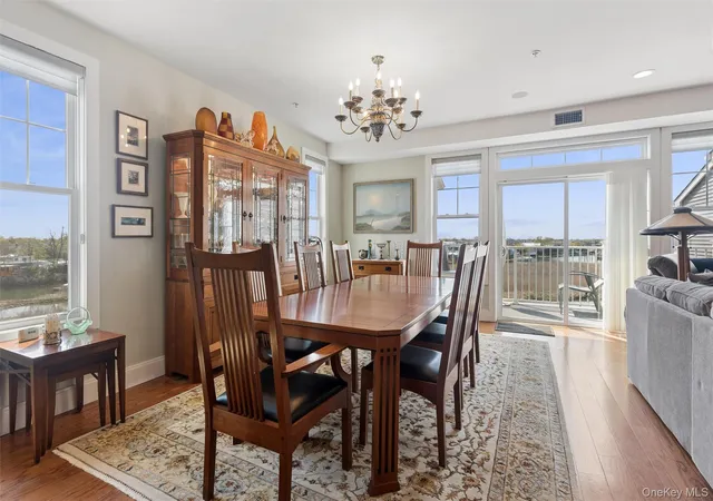 3rd image of 332 Marina Pointe Dr, Hempstead, NY 11518