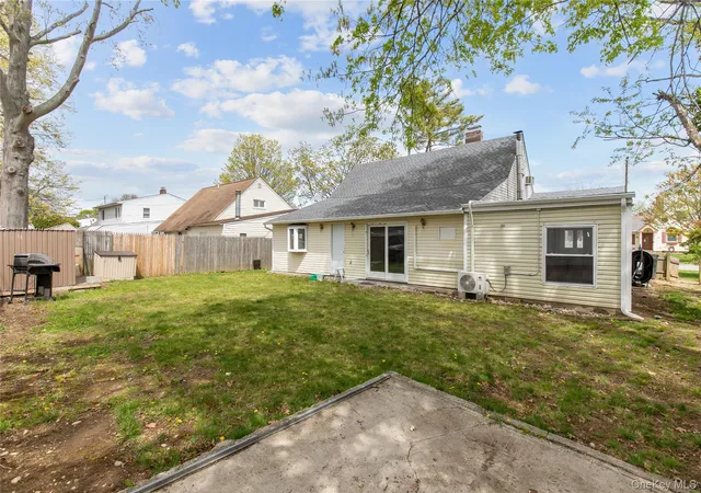Photo 3 of Sale Pending at 28 Apollo Ln, Oyster Bay, NY 11801 | MLS# 988654 | Listing updated on 2026-05-21