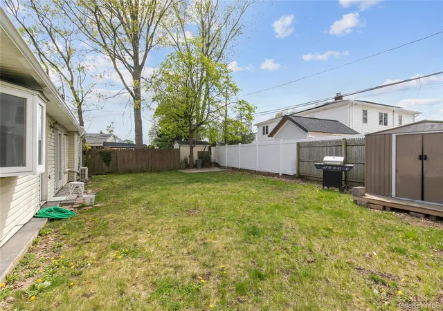 Photo 4 of Sale Pending at 28 Apollo Ln, Oyster Bay, NY 11801 | MLS# 988654 | Listing updated on 2026-05-21