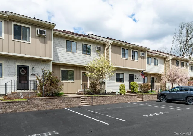 2nd image of 5002 Chelsea Cvs N, Beekman, NY 12533 | MLS# 988660