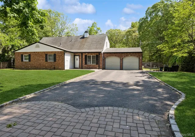 2nd image of 10 Rita Dr, Mount Sinai, NY 11766 | MLS# 988689