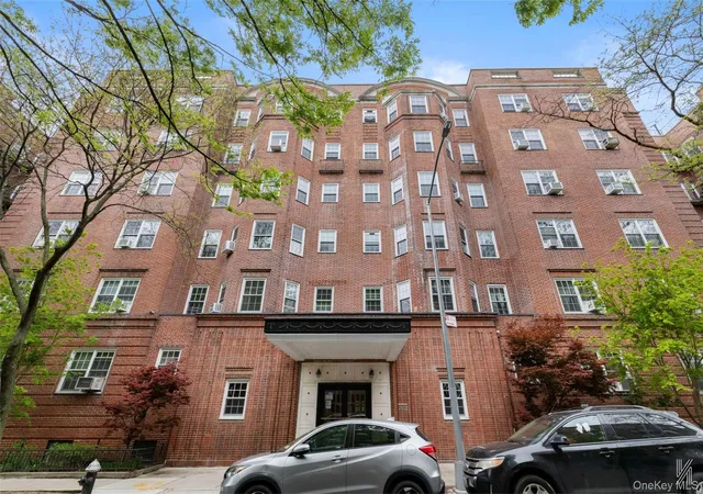 Homes for sale in New York, NY | 35-24 78Th St #B24, New York, NY 11372 | MLS# 988710