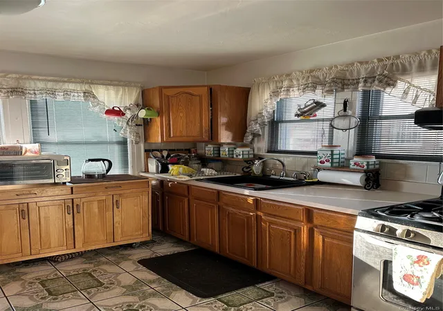 Photo 3 of Sale Pending at 251 20 Memphis Ave, New York, NY 11422 | MLS# 988718 | Listing updated on 2026-05-20