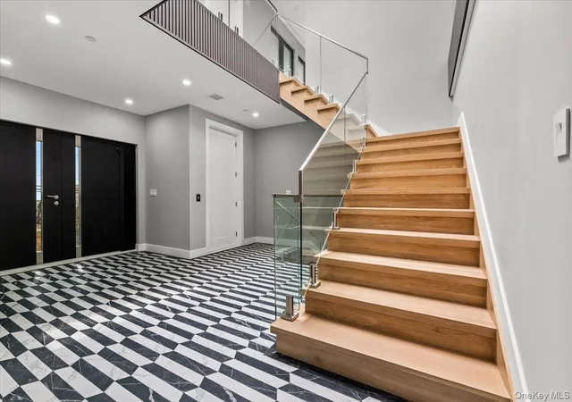 3rd image of 1368 Beech St, Hempstead, NY 11509 | MLS# 988727