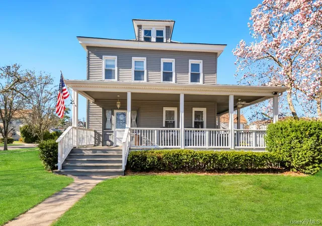 Photo 1 of Sale Pending at 237 Willow St, North Hempstead, NY 11577 | MLS# 988731 | Listing updated on 2026-05-22