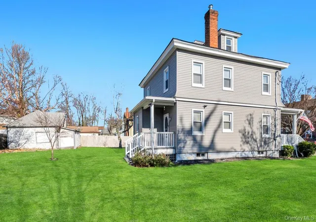 Photo 3 of Sale Pending at 237 Willow St, North Hempstead, NY 11577 | MLS# 988731 | Listing updated on 2026-05-22