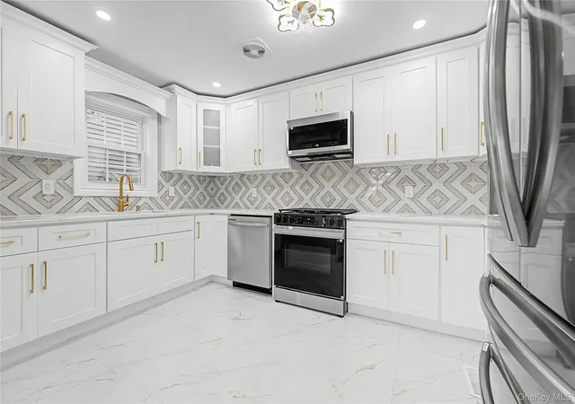 Listing Photo 5 - Condo for sale in building located at 131-10 142nd St, New York, NY 11436