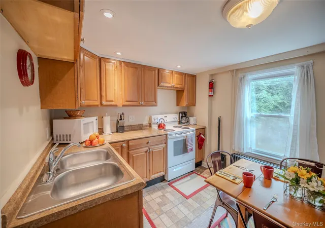 Photo 3 of Single family home for sale at 11 Kemble Ave, Cold Spring, NY 10516 | MLS# 988773 | Listing updated on 2026-10-21
