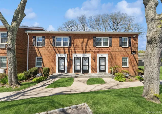 Photo 1 of Sale Pending at 323 Hicksville Rd #4, Bethpage, NY 11714 | MLS# 988864 | Listing updated on 2026-09-19