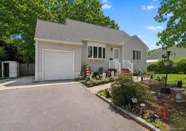 Photo 1 of Sale Pending at 1241 Terry Rd, Islip, NY 11779 | MLS# 988894 | Listing updated on 2026-08-18