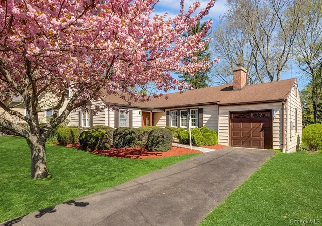 2nd image of 16 Ria Dr, White Plains, NY 10605 | MLS# 988911