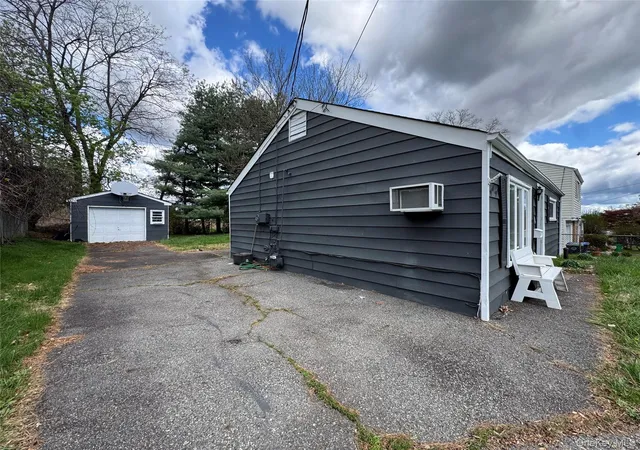 Photo 3 of Single family home for sale at 33 Hurd Ave, Haverstraw, NY 10923 | MLS# 988925 | Listing updated on 2026-08-04