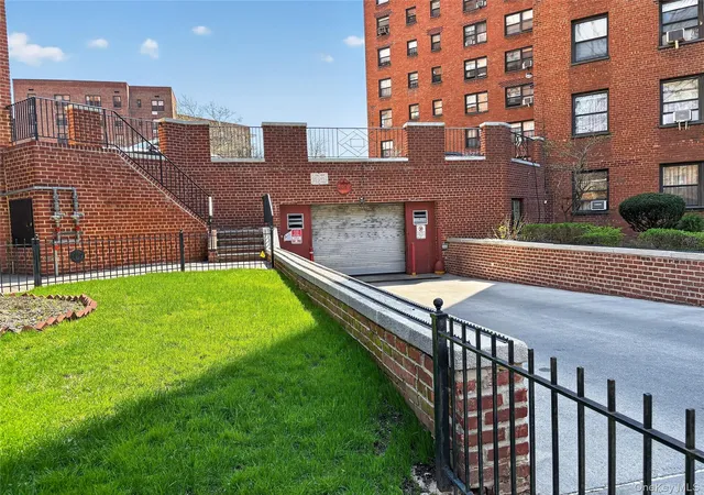 2nd image of 99-52 66Th Rd, Rego Park, NY 11374