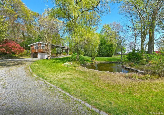 3rd image of 15 Mariners Ct, Centerport, NY 11721 | MLS# 988939