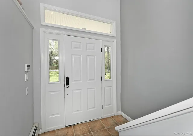 5th image of 15 Mariners Ct, Centerport, NY 11721 | MLS# 988939
