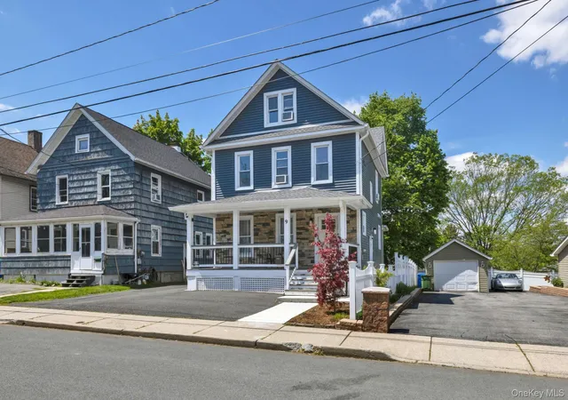 1st image of 9 Chestnut St, Middletown, NY 10940 | MLS# 988951