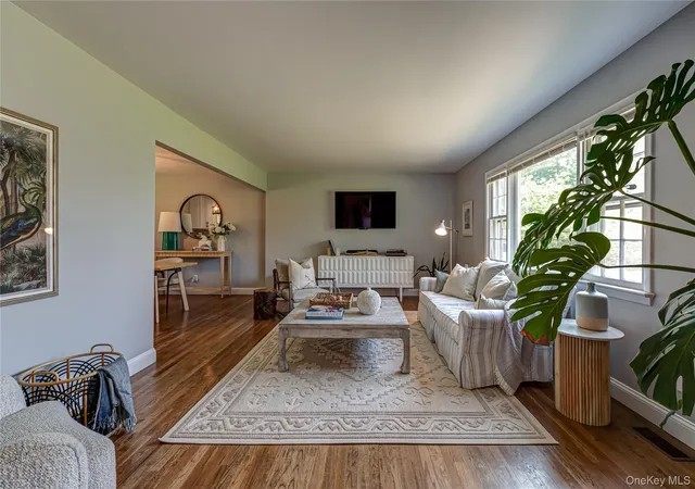 3rd image of 27 Sunset Ave, East Quogue, NY 11942 | MLS# 988955