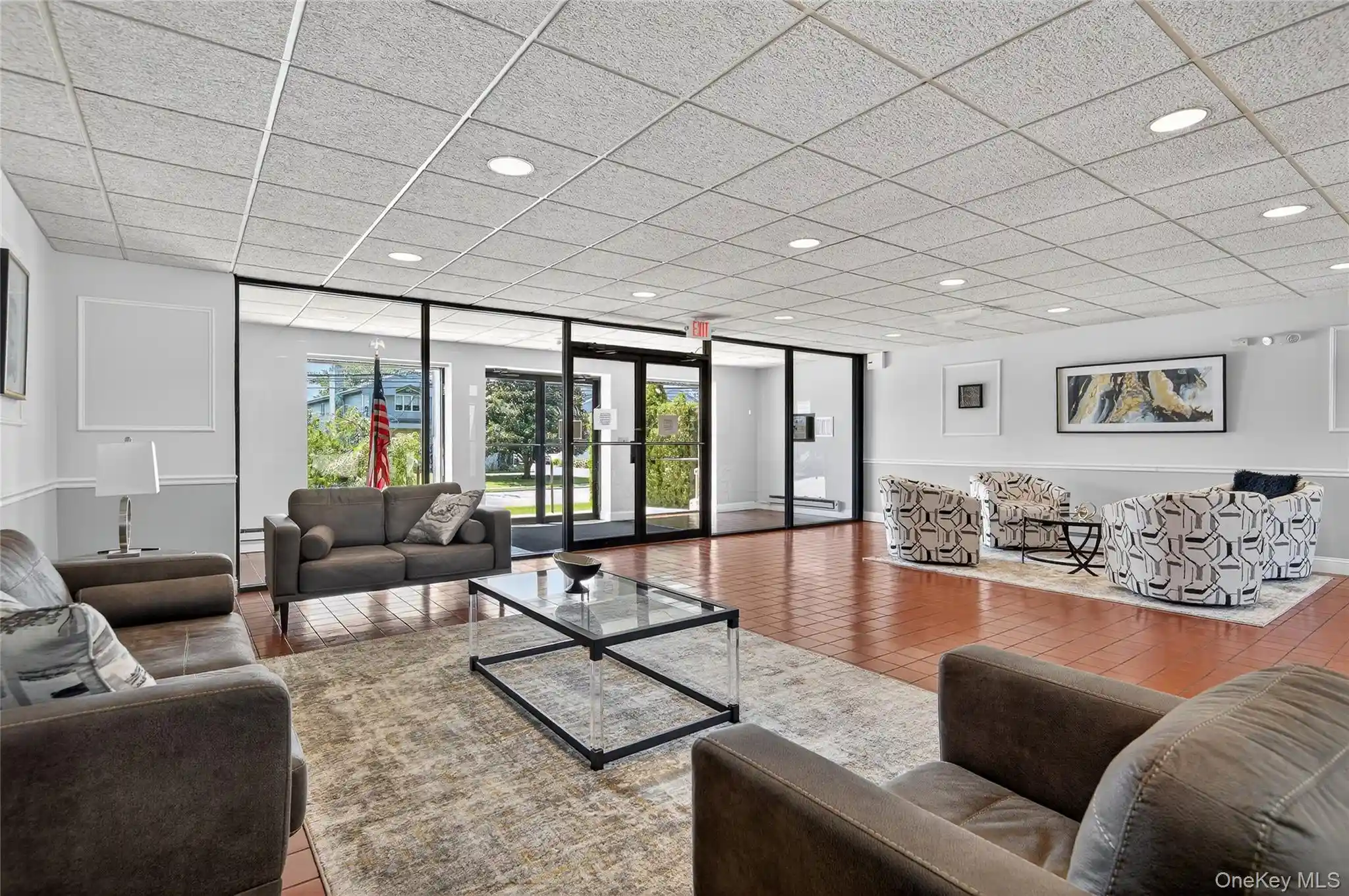 Listing Photo 2 - Condo for sale in 175 Maple Ave located at 175 Maple Ave, North Hempstead, NY 11590 - Unit #3G