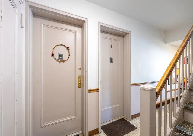 Homes for sale in Greenburgh, NY | 154 Martling Ave #D2 Bldg 2, Greenburgh, NY 10591 | MLS# 988989
