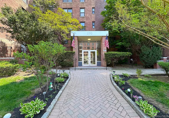 1st image of 270 N Broadway, Yonkers, NY 10701