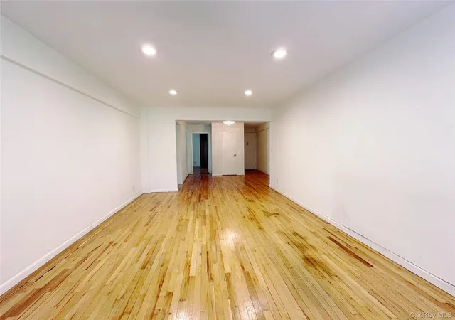 5th image of 270 N Broadway, Yonkers, NY 10701