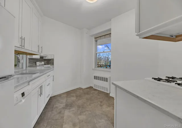 4th image of 3777 Independence Ave 3777 Independence Ave #4J, Bronx, NY 10463 | MLS# 989011
