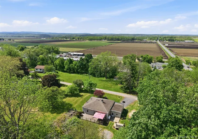 2nd image of 7 Vincent Ln, Warwick (town), NY 10969 | MLS# 989018