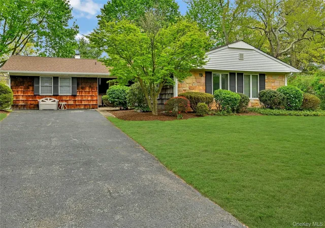 1st image of 54 Marwood Pl, Brookhaven, NY 11790 | MLS# 989033
