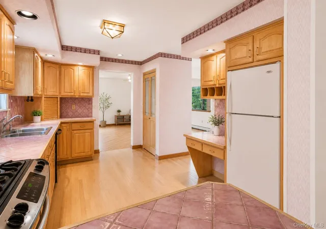 Photo 3 of Single family home for sale at 4 Mack Pl, Monroe, NY 10950 | MLS# 989071 | Listing updated on 2026-06-28