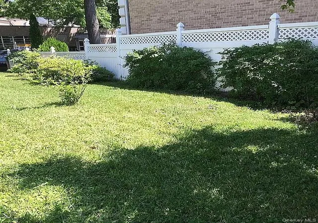 Photo 3 of Single family home for sale at 16702 73rd Avenue, Fresh Meadows, NY 11366 | MLS# 989073 | Listing updated on 2026-09-12