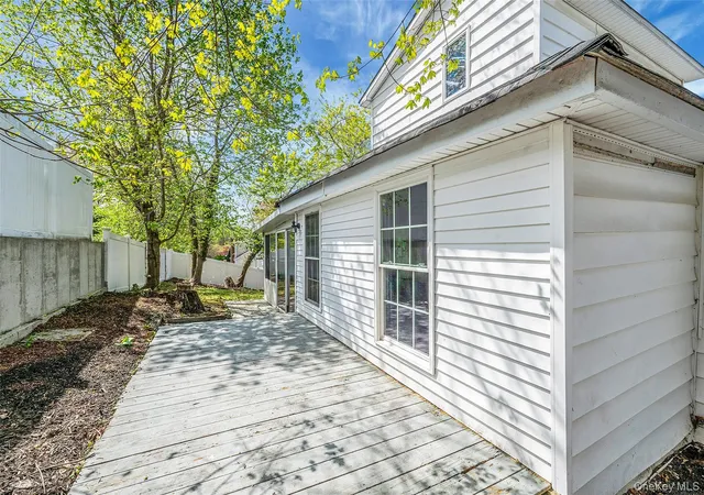 Photo 3 of Single family home for sale at 93 Maple Rd, Kings Park, NY 11754 | MLS# 989075 | Listing updated on 2026-09-01