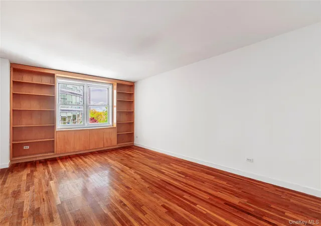 2nd image of 525 W 236Th St #6A, Bronx, NY 10463 | MLS# 989086
