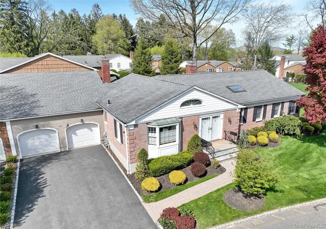 Photo 2 of Single family home for sale at 52 Jefferson Ln, Clarkstown, NY 10956 | MLS# 989135 | Listing updated on 2026-08-07