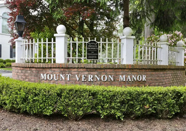 Photo 3 of Single family home for sale at 52 Jefferson Ln, Clarkstown, NY 10956 | MLS# 989135 | Listing updated on 2026-08-07