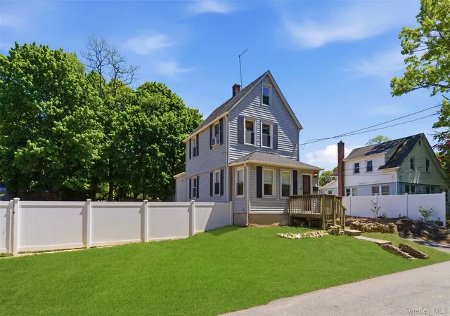 3rd image of 23 Virginia Ave, Huntington, NY 11743 | MLS# 989154