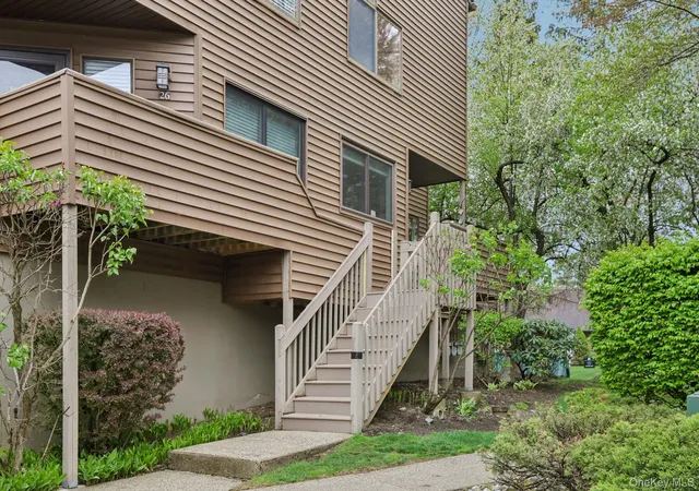Photo 1 of Sale Pending at 28 Tulip Ct #28 IN BLDG 3, Clarkstown, NY 10954 | MLS# 989158 | Listing updated on 2026-05-30