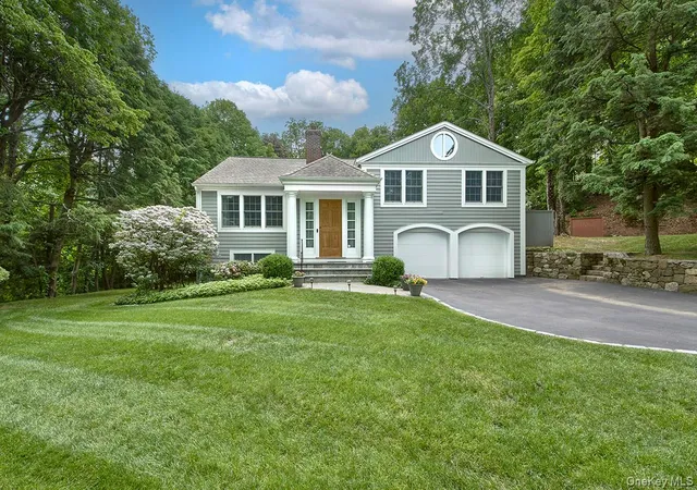 Photo 1 of Sale Pending at 121 Washburn Rd, Briarcliff Manor, NY 10510 | MLS# 989231 | Listing updated on 2026-05-16