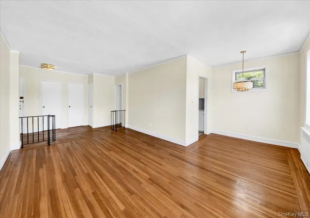 4th image of 2600 Henry Hudson Pkwy, New York, NY 10463