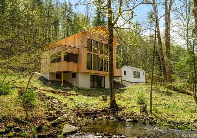 1st image of 332 Mohonk Rd, Marbletown, NY 12440 | MLS# 989265