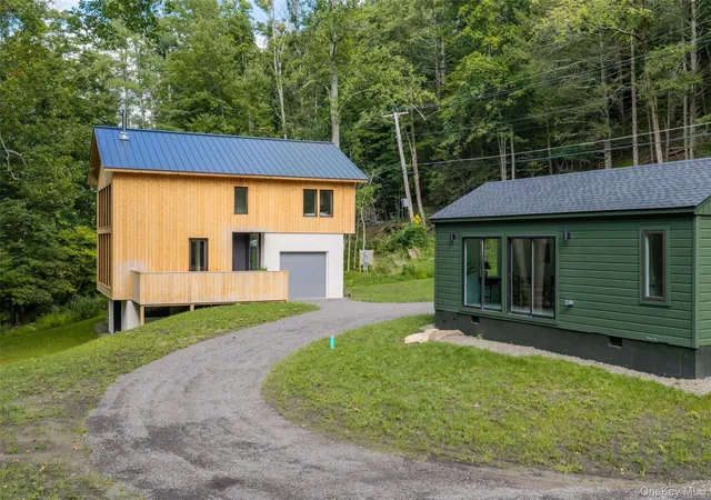 Photo 2 of Single family home for sale at 332 Mohonk Rd, Marbletown, NY 12440 | MLS# 989265 | Listing updated on 2026-10-04