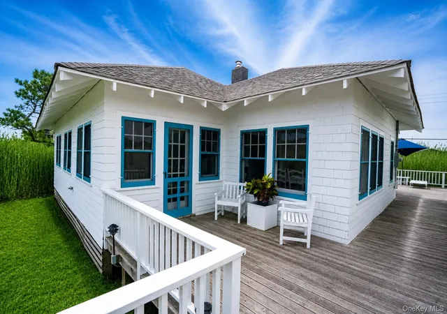 Photo 1 of Single family home for sale at 106 W Walk, Bay Shore, NY 11706 | MLS# 989268 | Listing updated on 2026-08-24