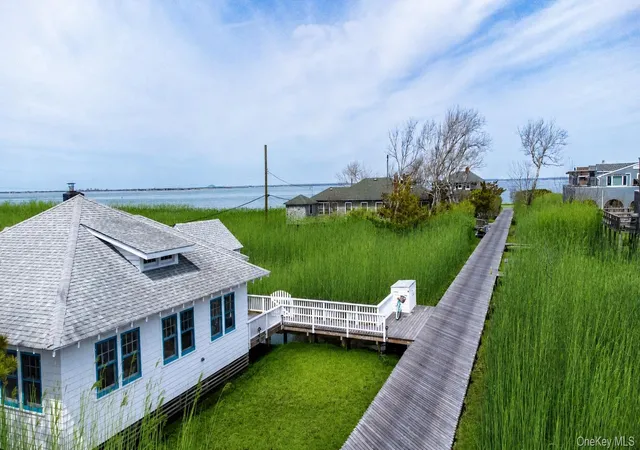 Photo 2 of Single family home for sale at 106 W Walk, Bay Shore, NY 11706 | MLS# 989268 | Listing updated on 2026-08-24