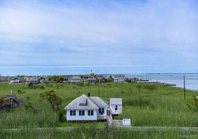 Photo 3 of Single family home for sale at 106 W Walk, Bay Shore, NY 11706 | MLS# 989268 | Listing updated on 2026-08-24